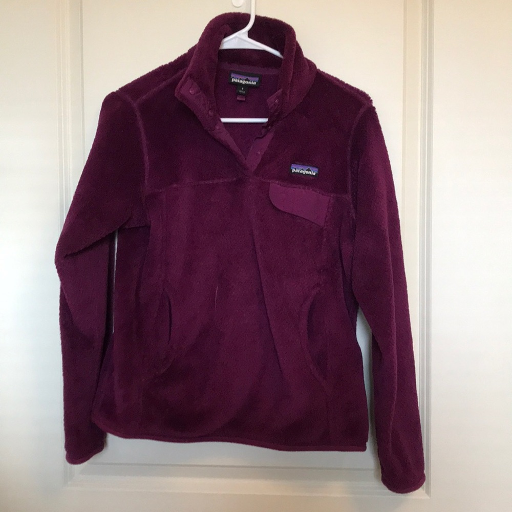 Size small purple Patagonia sweatshirt